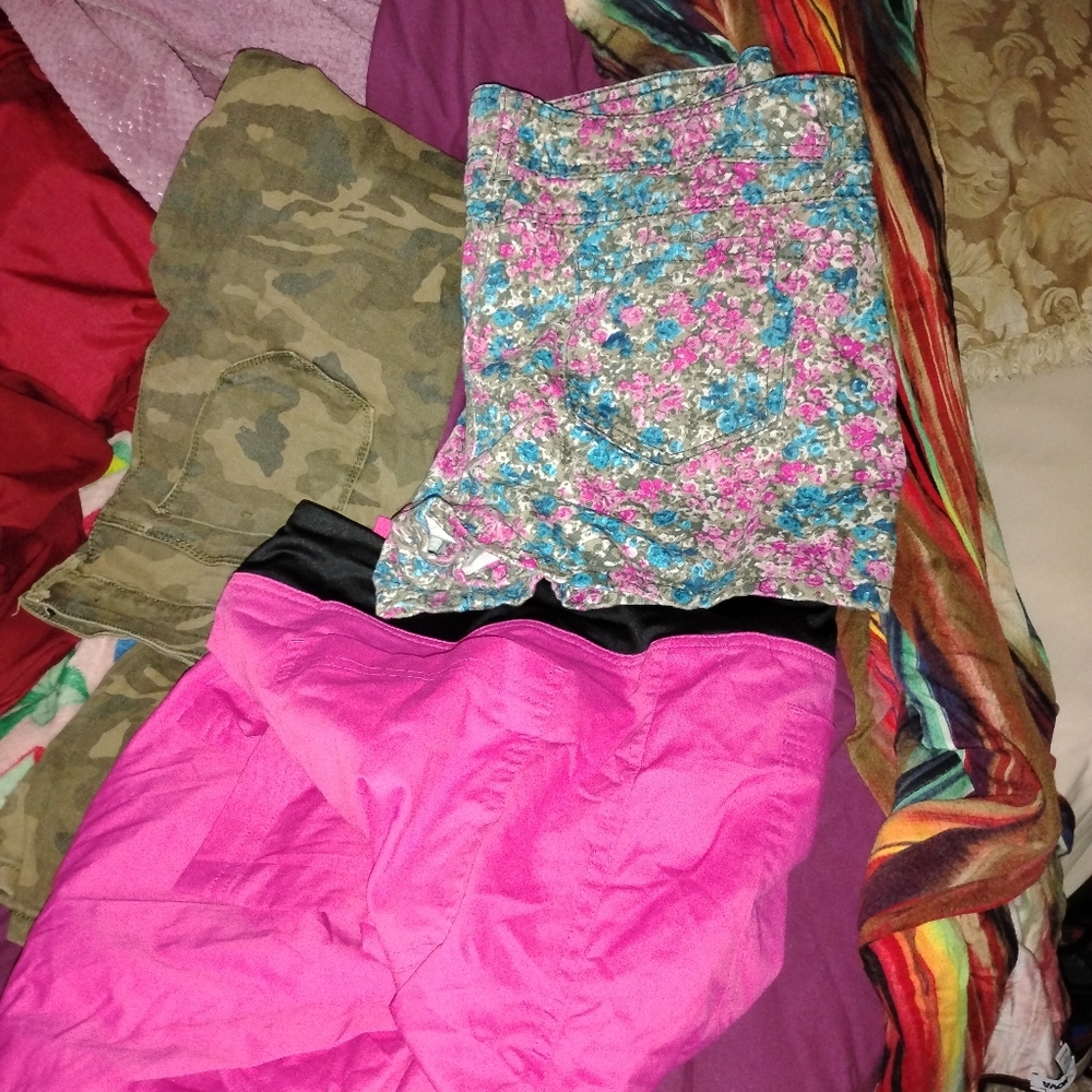 Random Clothing Bundle - Picture 3 of 7
